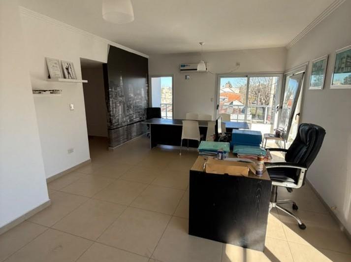 Departamento · 80m² · 4 Ambientes