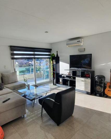 Departamento · 60m² · 2 Ambientes · 1 Cochera