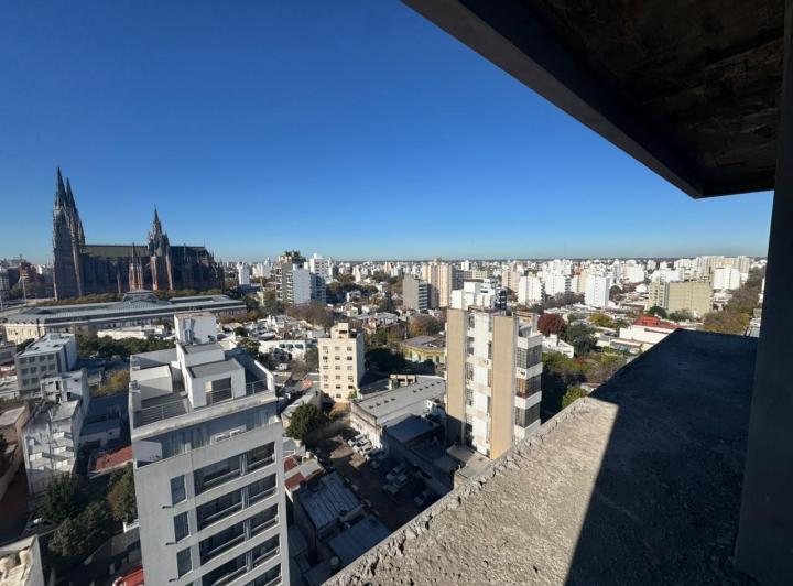 Departamento · 200m² · 5 Ambientes · 2 Cocheras