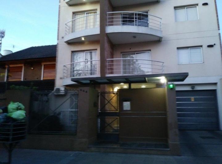 Departamento · 50m² · 2 Ambientes · 1 Cochera