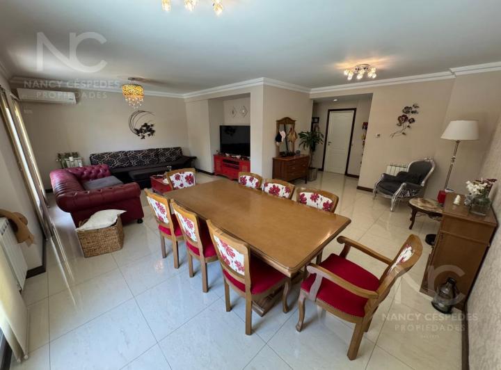 Departamento · 160m² · 4 Ambientes · 2 Cocheras