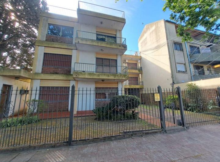 Departamento · 1m² · 4 Ambientes · 1 Cochera