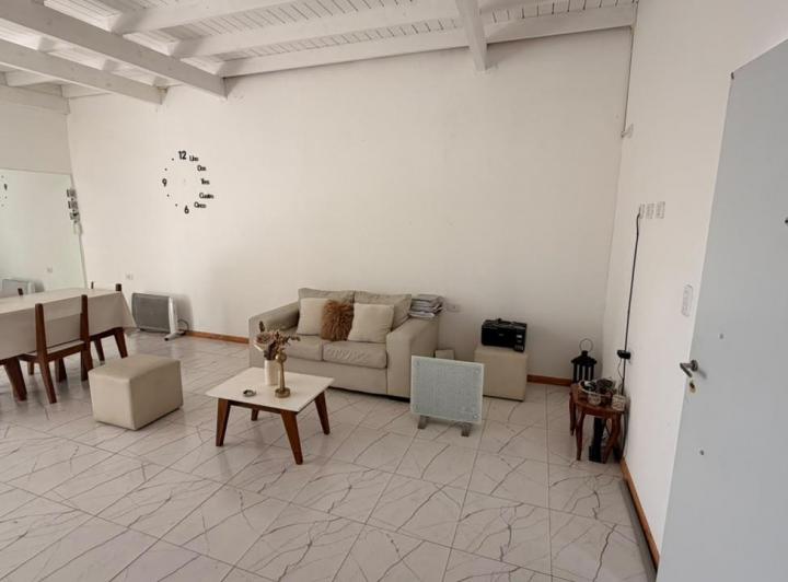 Departamento · 90m² · 4 Ambientes · 1 Cochera