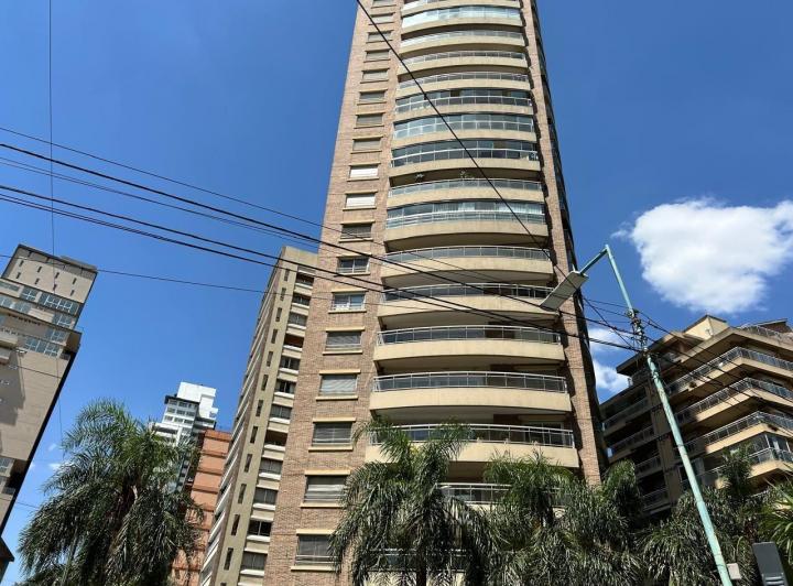 Departamento · 240m² · 3 Ambientes · 2 Cocheras