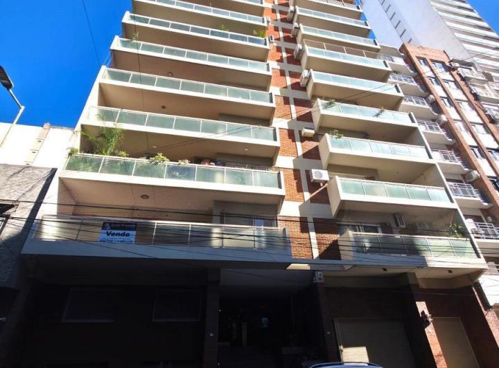 Departamento · 220m² · 5 Ambientes · 1 Cochera