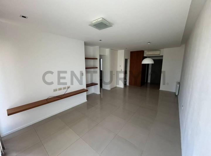Departamento · 77m² · 4 Ambientes · 1 Cochera