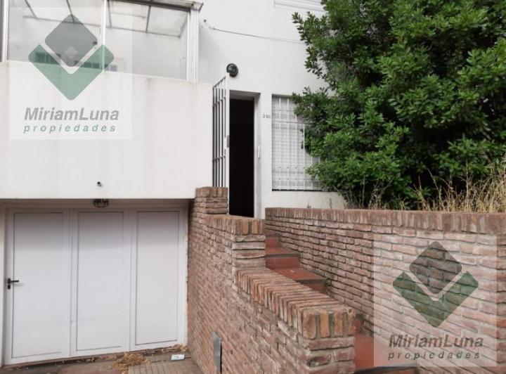 Departamento · 102m² · 3 Ambientes · 1 Cochera