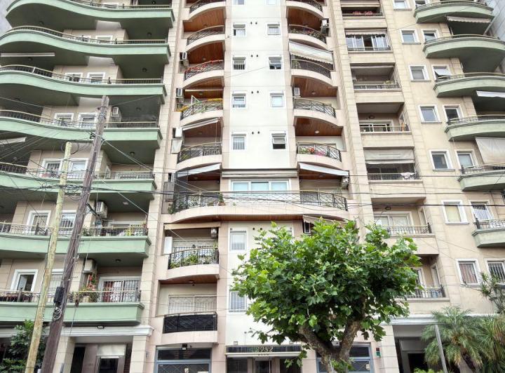 Departamento · 48m² · 2 Ambientes · 1 Cochera