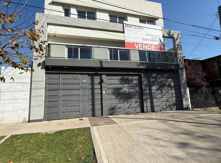 Departamento · 100m² · 2 Ambientes · 4 Cocheras