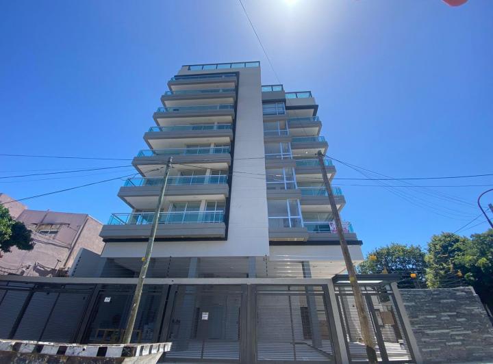 Departamento · 1m² · 3 Ambientes · 2 Cocheras