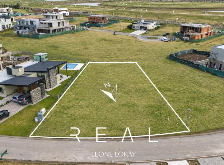Terreno · 848m²