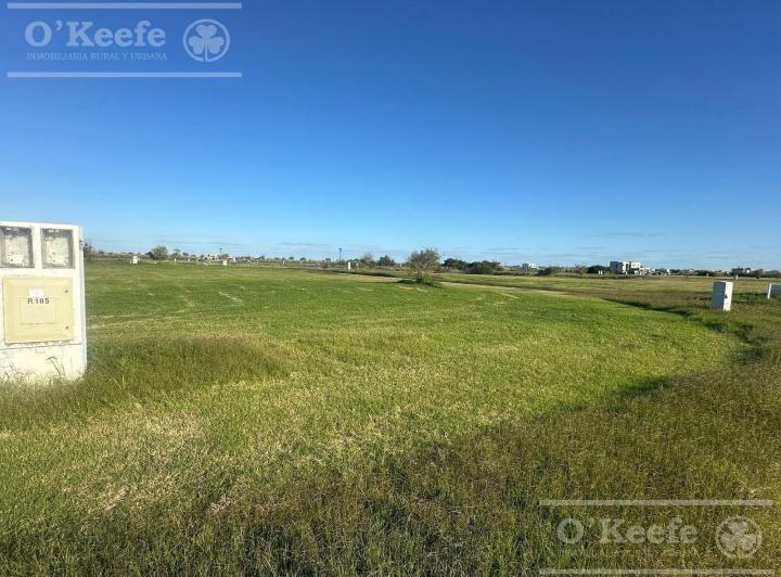 Terreno · 758m²