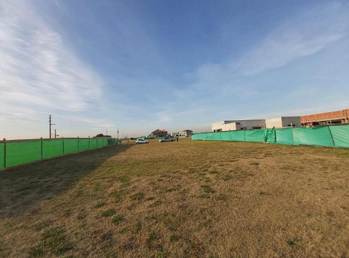 Terreno · 801m²