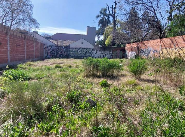Terreno · 275m²