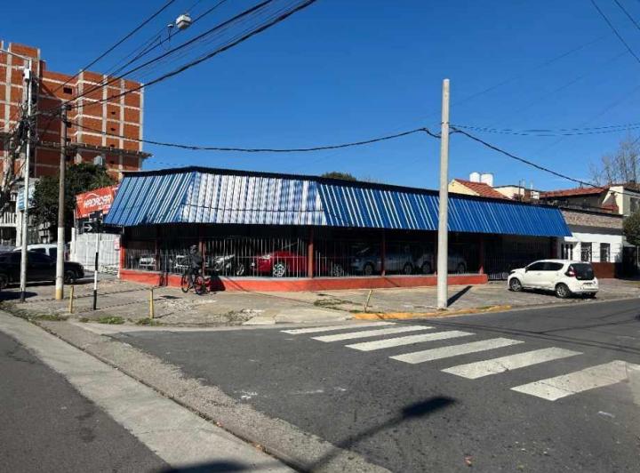Terreno · 232m²