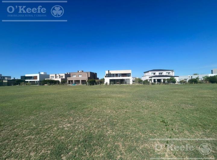 Terreno · 700m²