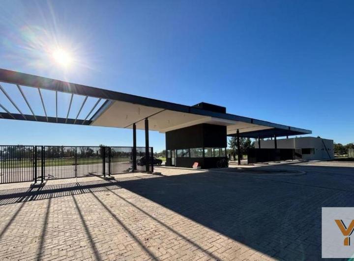 Terreno · 1076m²