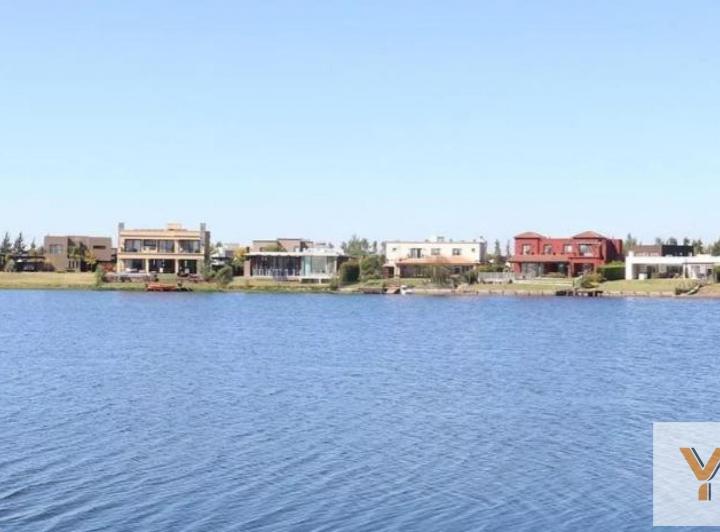 Terreno · 655m²