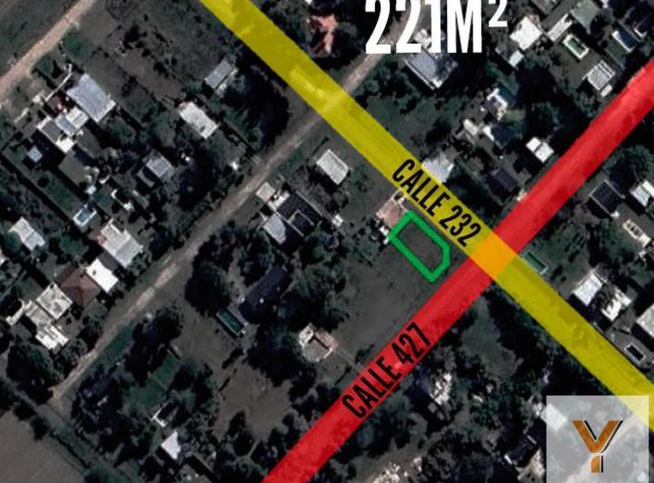 Terreno · 221m²