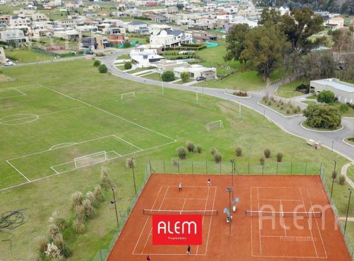 Terreno · 650m²