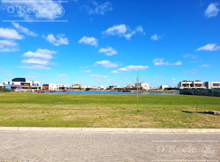 Terreno · 771m²