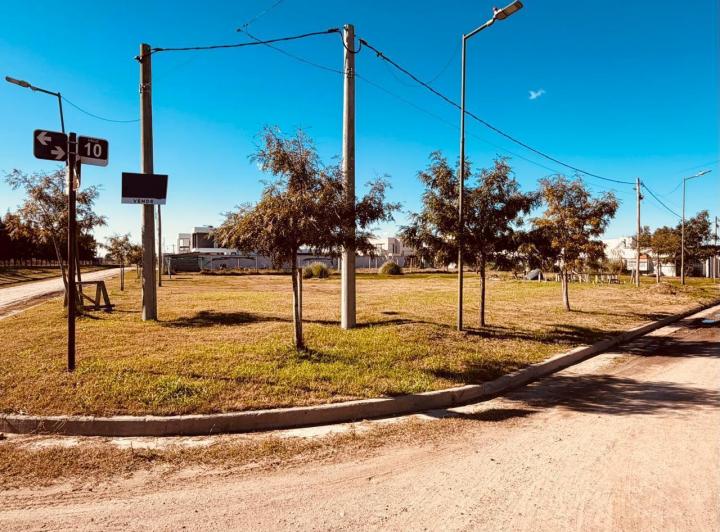 Terreno · 408m²
