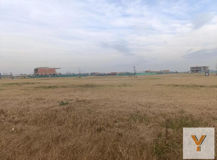 Terreno · 801m²