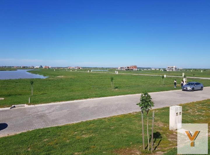 Terreno · 600m²