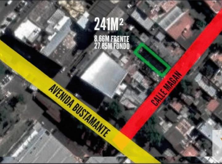Terreno · 241m²