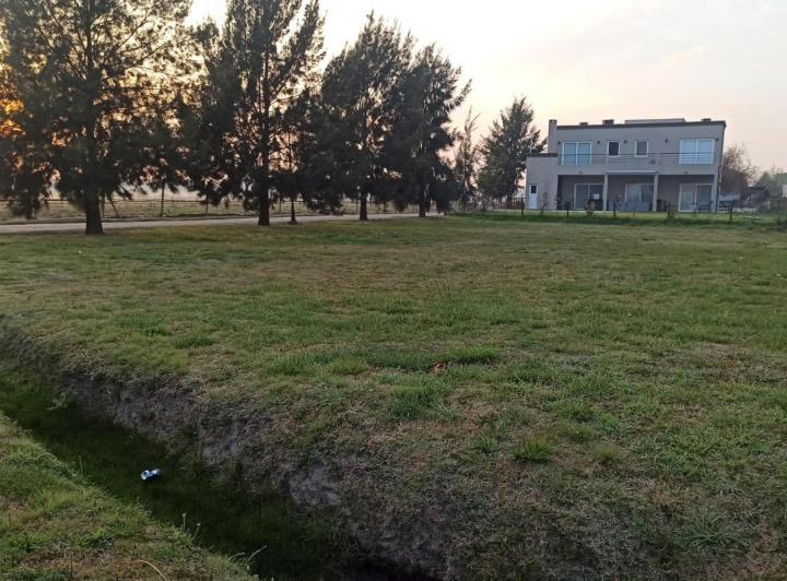Terreno · 813m²