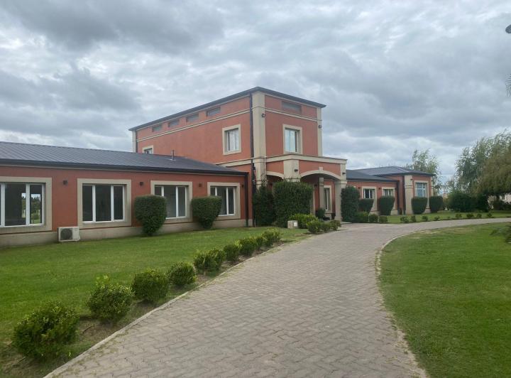 Terreno · 807m²