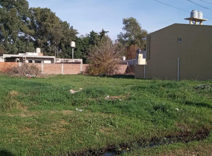 Terreno · 300m²