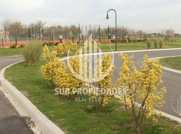 Terreno · 800m²