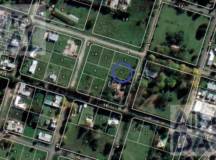 Terreno · 907m²