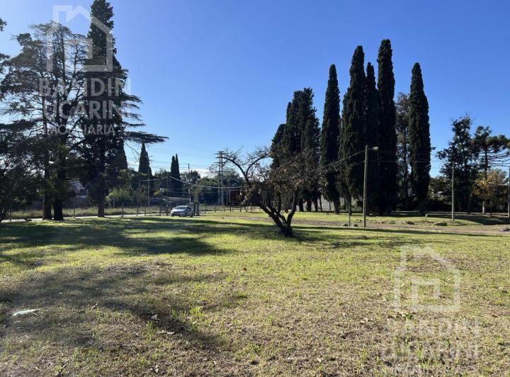 Terreno · 840m²