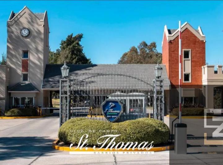 Terreno · 1400m²