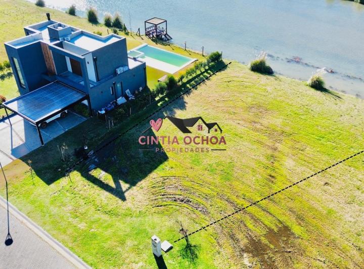 Terreno · 741m²
