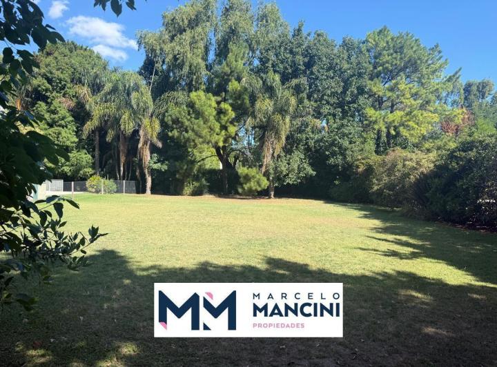 Terreno · 740m²