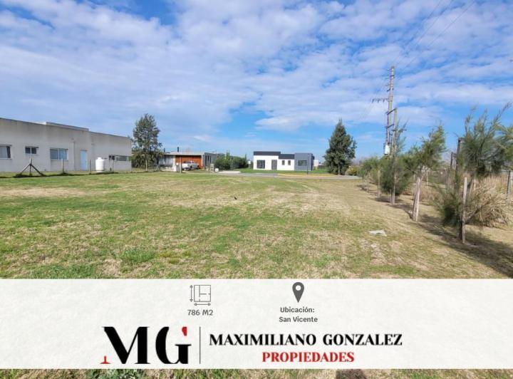 Terreno · 786m²