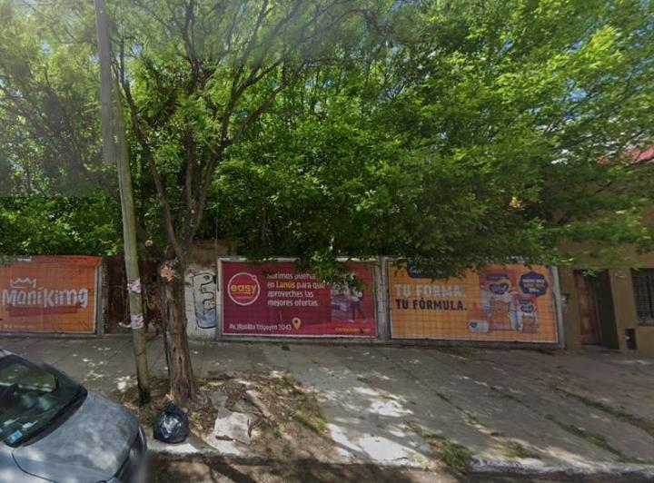 Terreno · 826m²