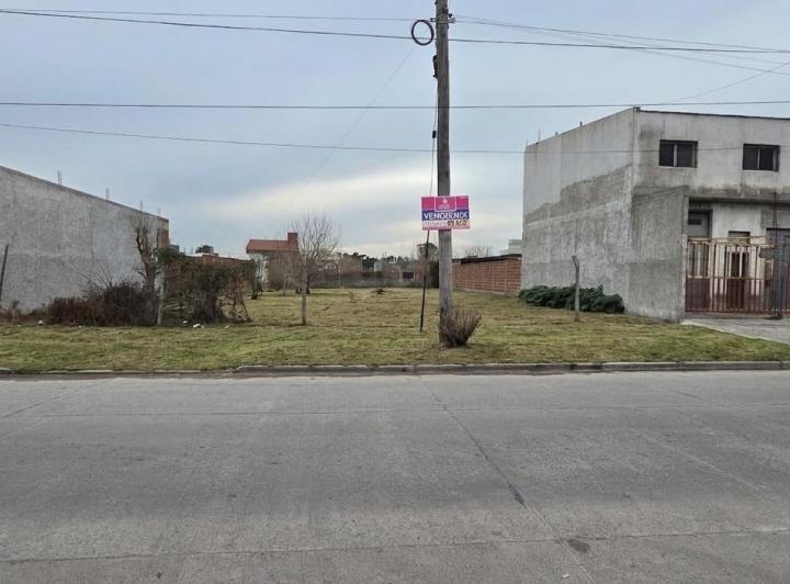 Terreno · 1200m²