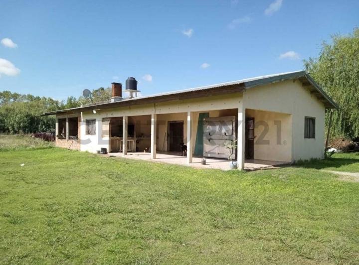 Terreno · 90m² · 4 Ambientes · 1 Cochera