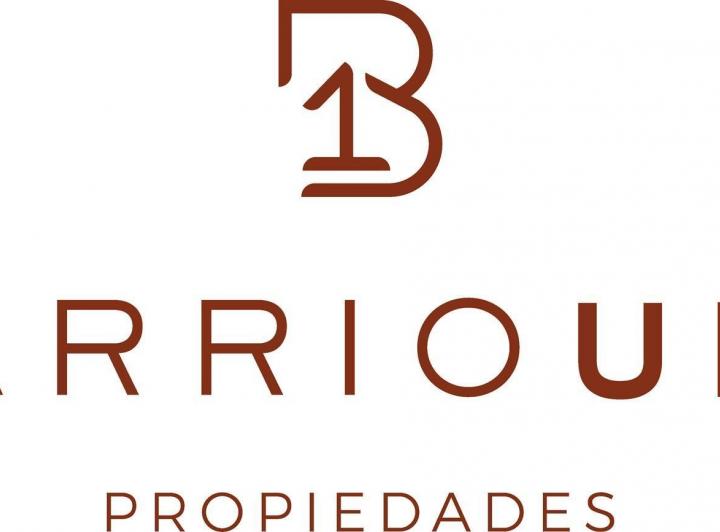 Terreno · 709m²