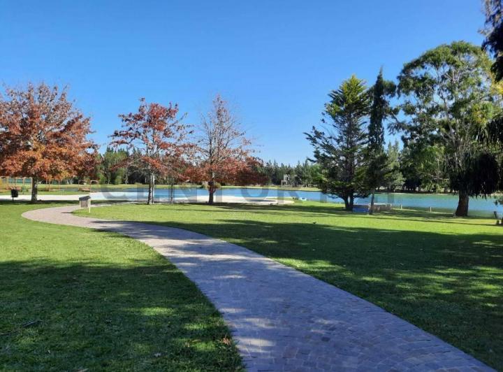 Terreno · 1064m²