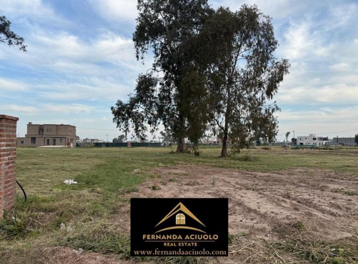 Terreno · 820m²