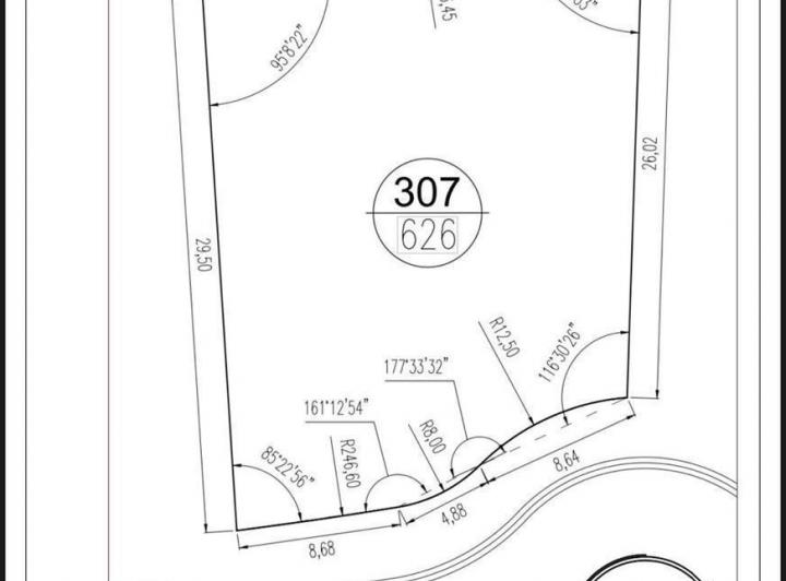 Terreno · 626m²