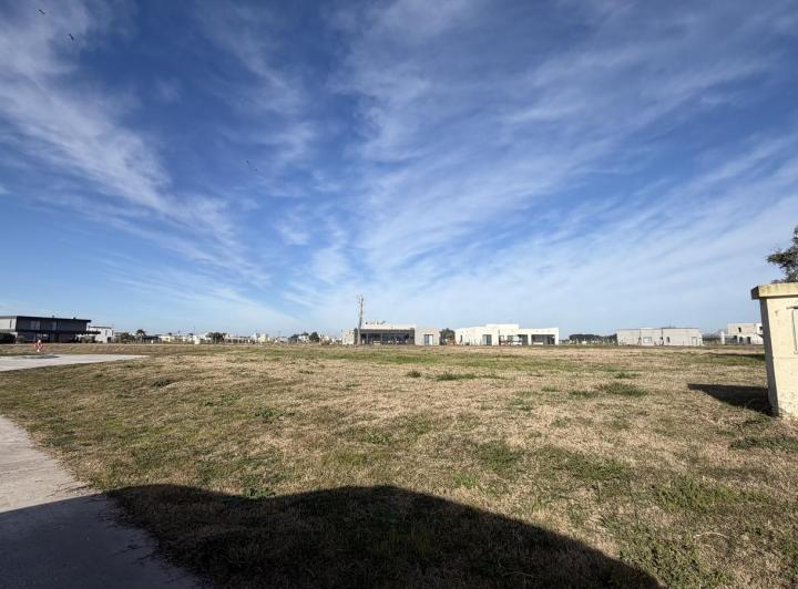 Terreno · 1044m²