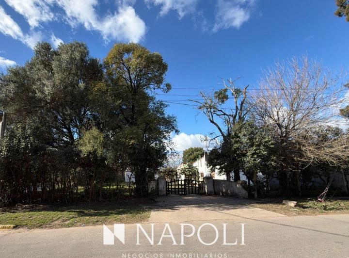 Terreno · 8644m²