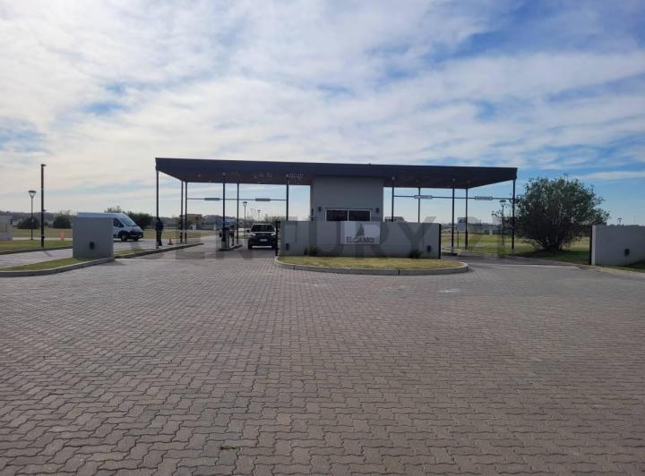 Terreno · 600m²