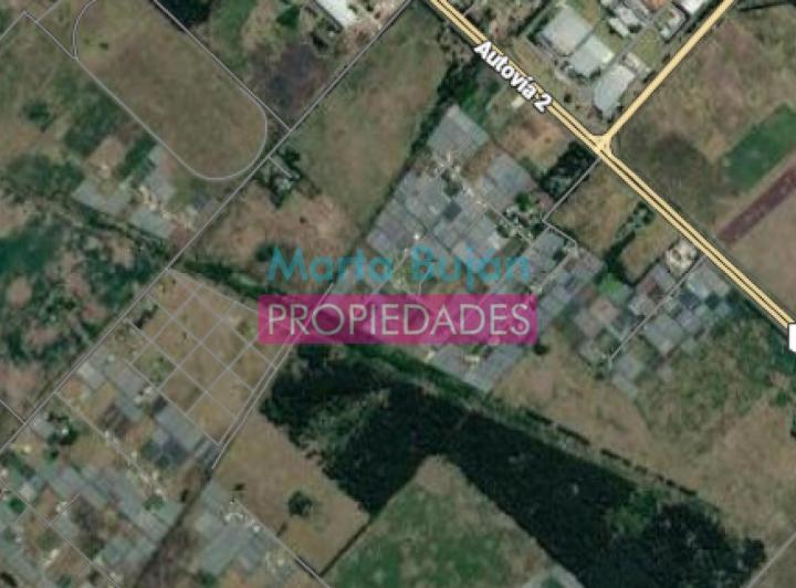 Terreno · 400m²